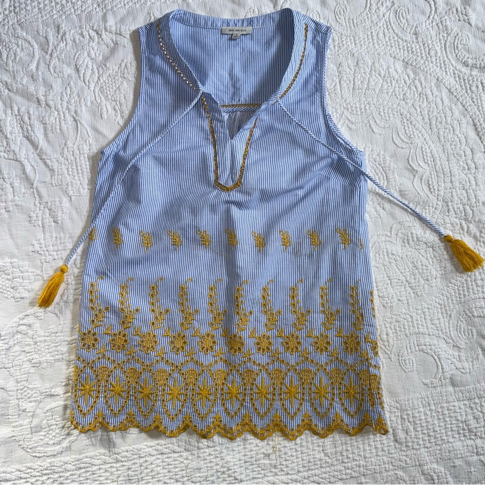 Skies Are Blue Sleeveless Top / Blouse Blue & Gold Size Small